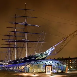 Black Pearl And Captain Sparrow London