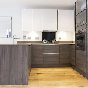 Stylish Family Sized 2 Bedroom London